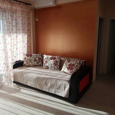 Apartament La Mare Нэводари